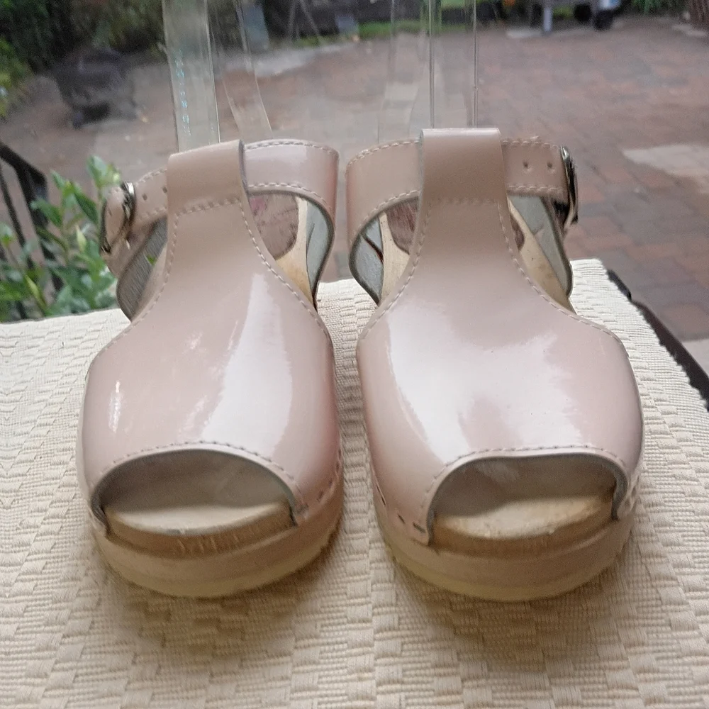 NWT.Hanna Andersson Swedish wooden Clogs  in pink leather - Sandals Size 37. - Picture 4 of 8